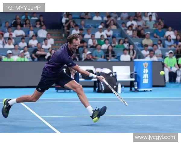 杭州网球队的训练与比赛状态全揭秘助力网球巨献盛宴 杭州网球队的训练与比赛状态全揭秘助力网球巨献盛宴