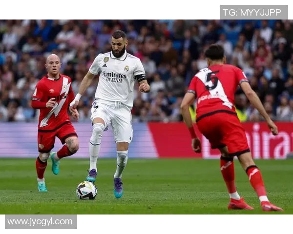 拉科鲁尼亚迎战巴列卡诺争夺西乙联赛重要积分之战