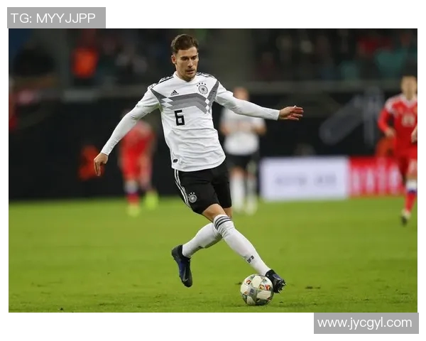 格雷茨卡在球场上的表现如何影响德国国家队的未来发展与战术调整