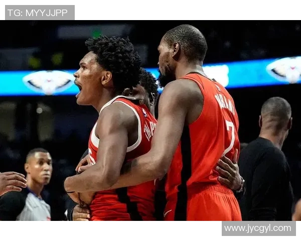 火箭队与灰熊队季前赛精彩录相回顾与分析