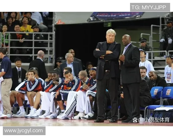 热火与尼克斯队激战正酣谁能在季后赛中笑到最后